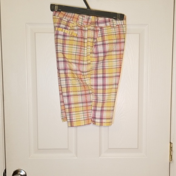 Multi-colored plaid shorts, sz 9 by Tracy Evans - Picture 4 of 6